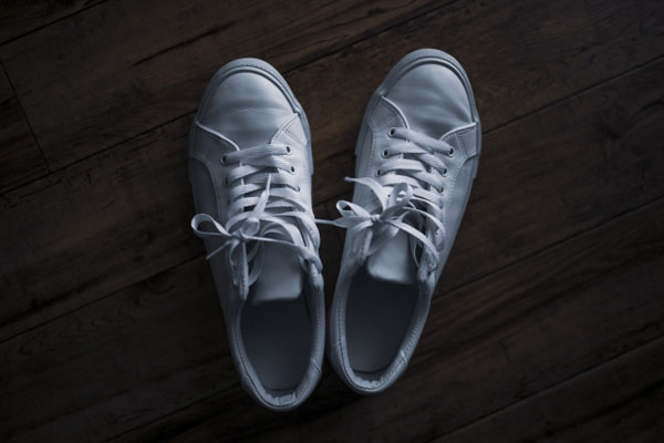 Photo 1 of overlapping shoelaces