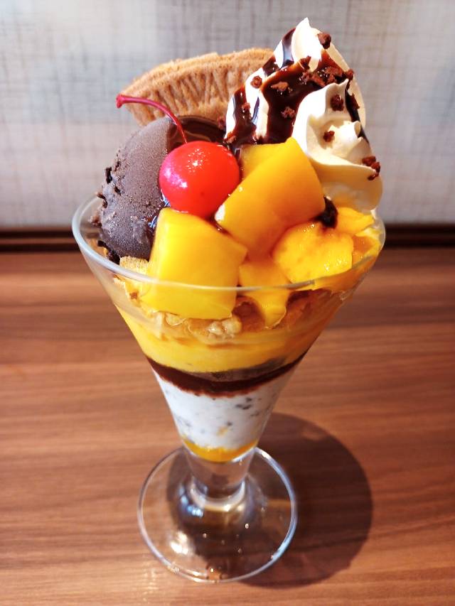 Chocolate Mango Parfait