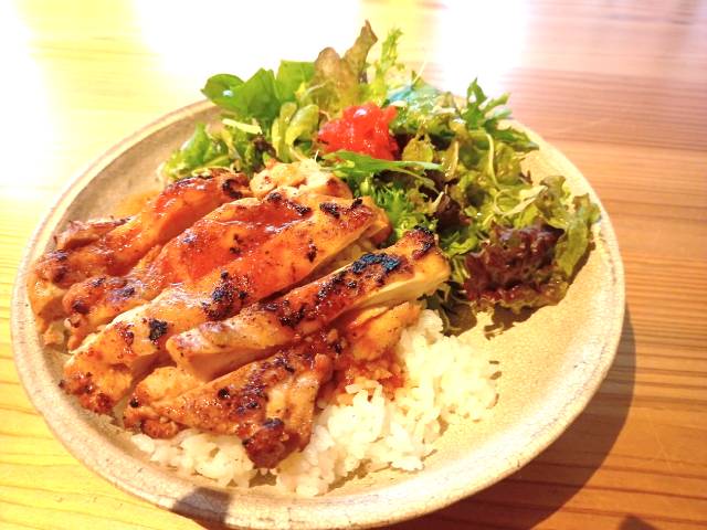 Frigid Chicken Plate – Hawaiian specialty barbecue chicken