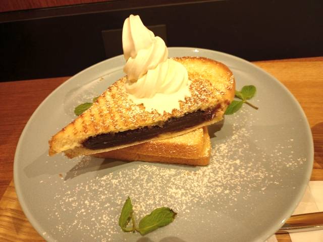 あんバターのホットサンドcream