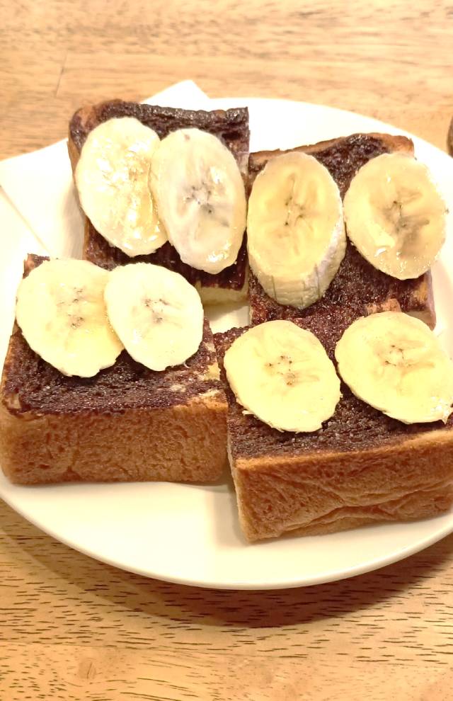 チョコバナナトースト。