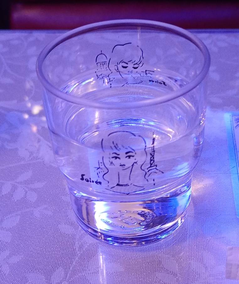 おしゃれなグラス。