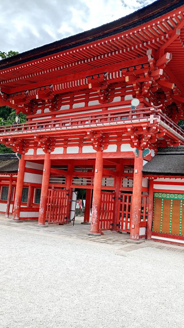 下鴨神社の門。